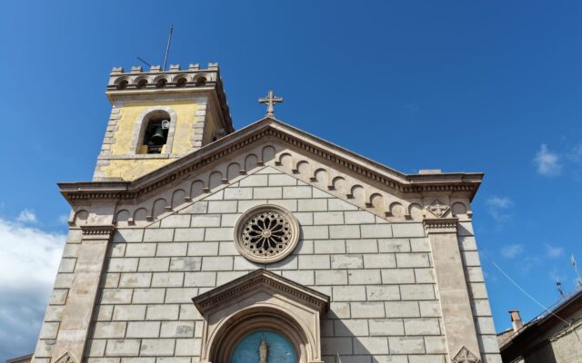 Illustrazione: chiesa facciata